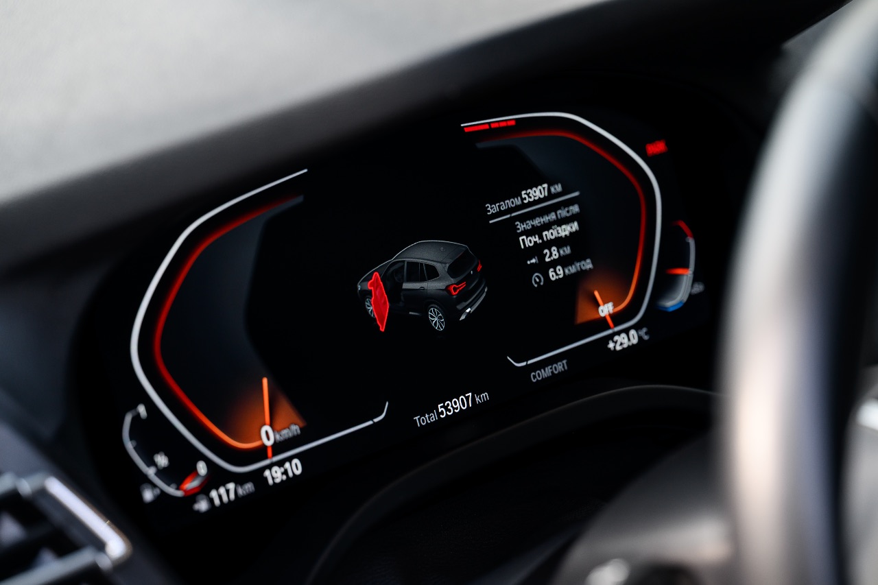 BMW X3 - фото 17