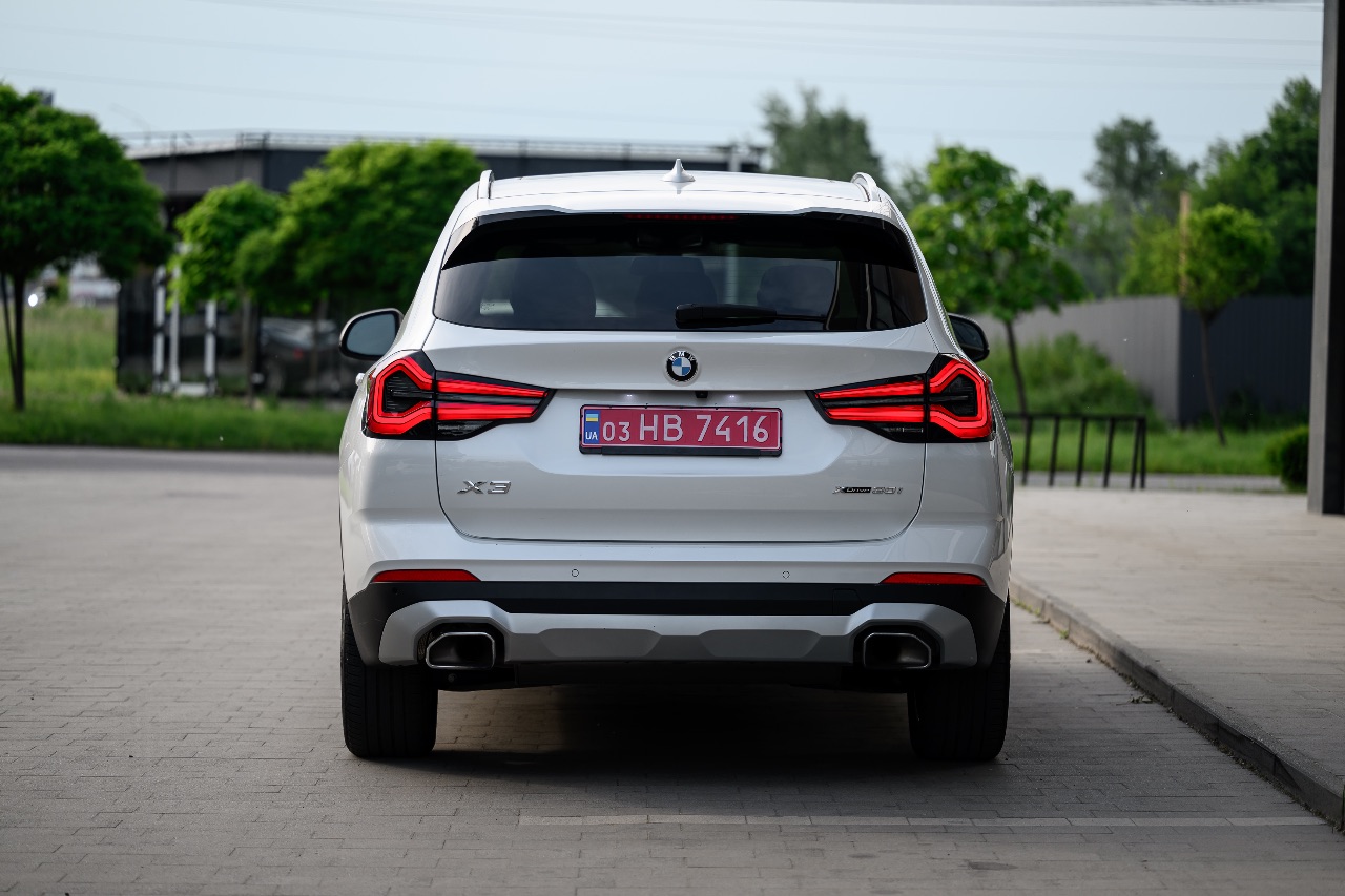 BMW X3 - фото 7