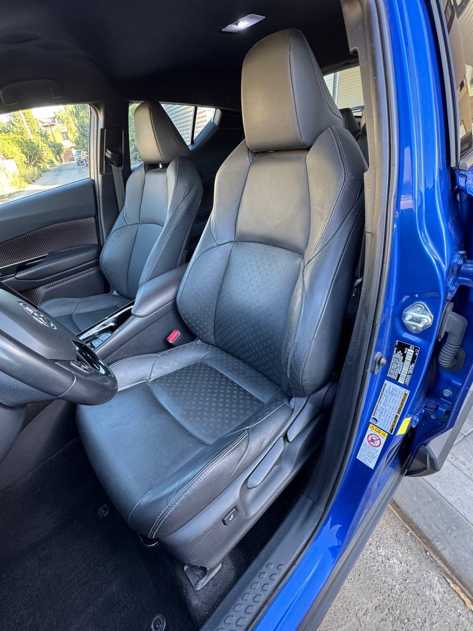 Toyota C-HR - фото 12