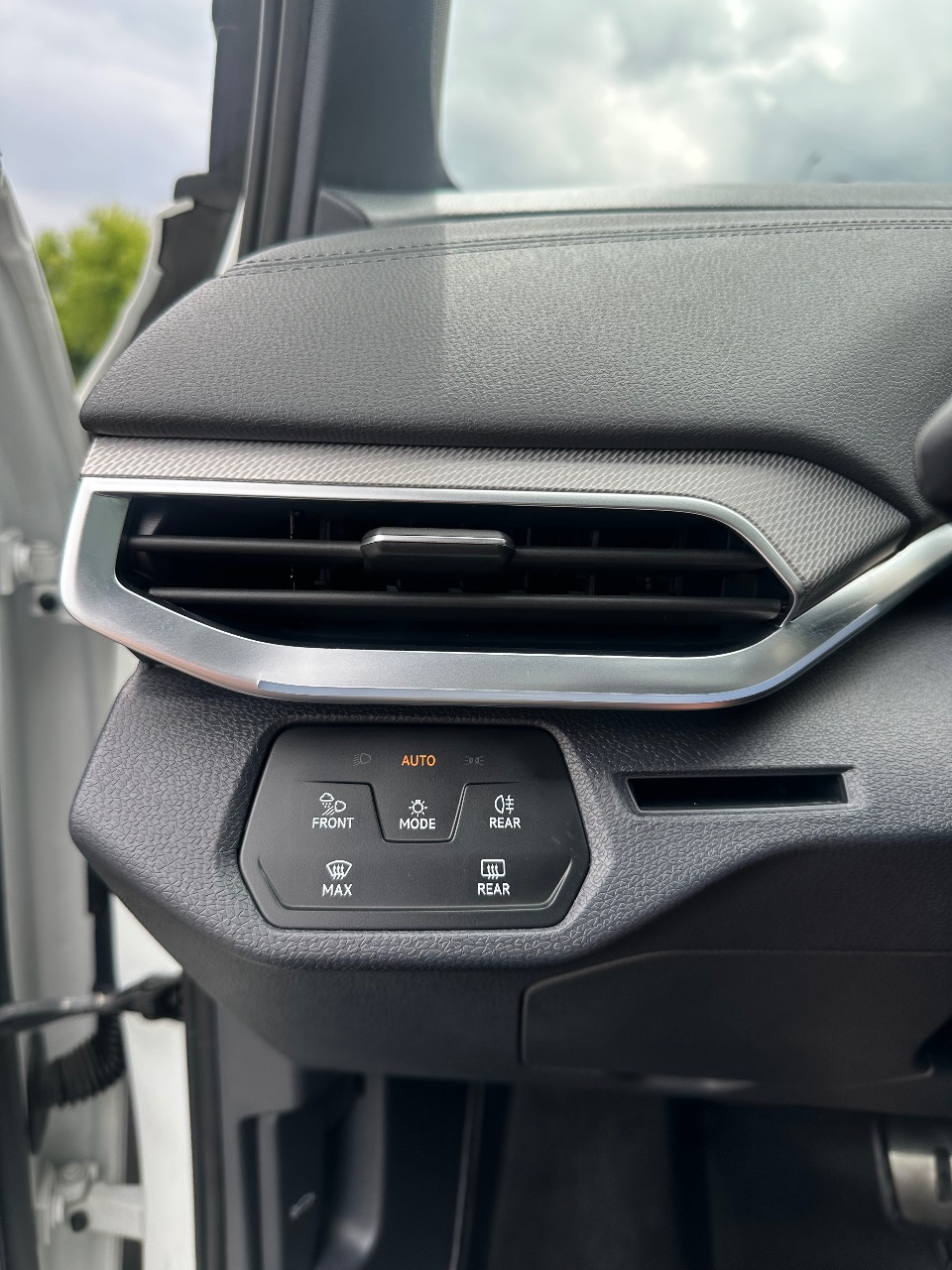 Volkswagen ID.4 - фото 9