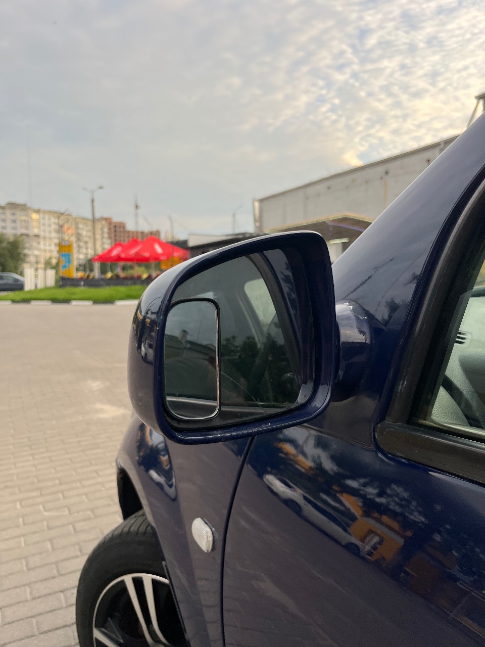 Dacia Logan - фото 11