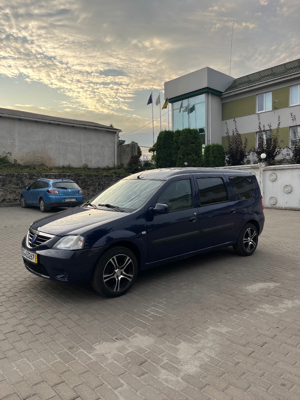 Dacia Logan - фото 6