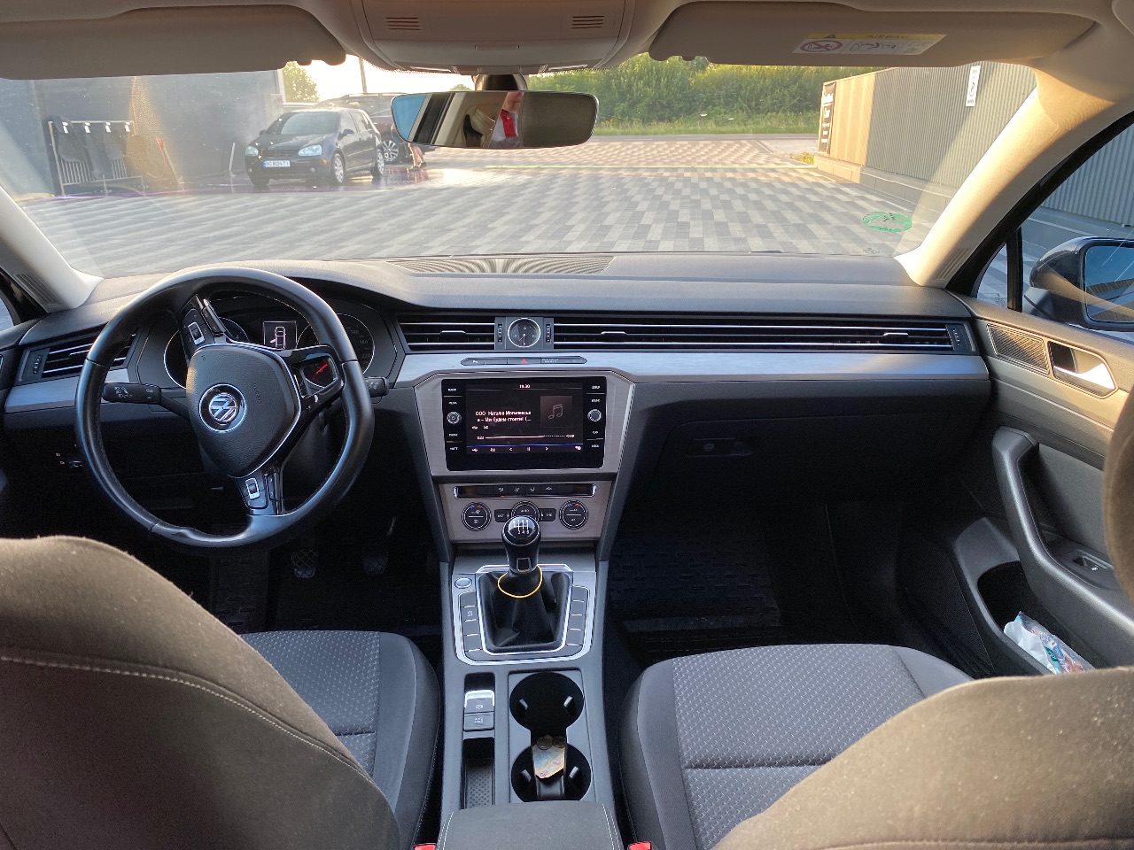 Volkswagen Passat - фото 3