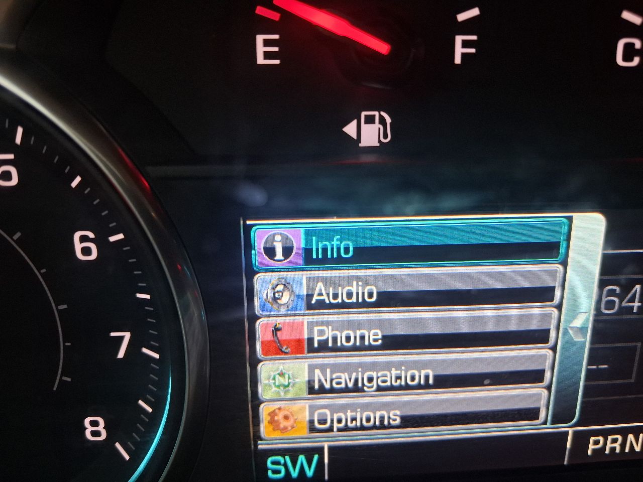 Chevrolet Equinox - фото 34