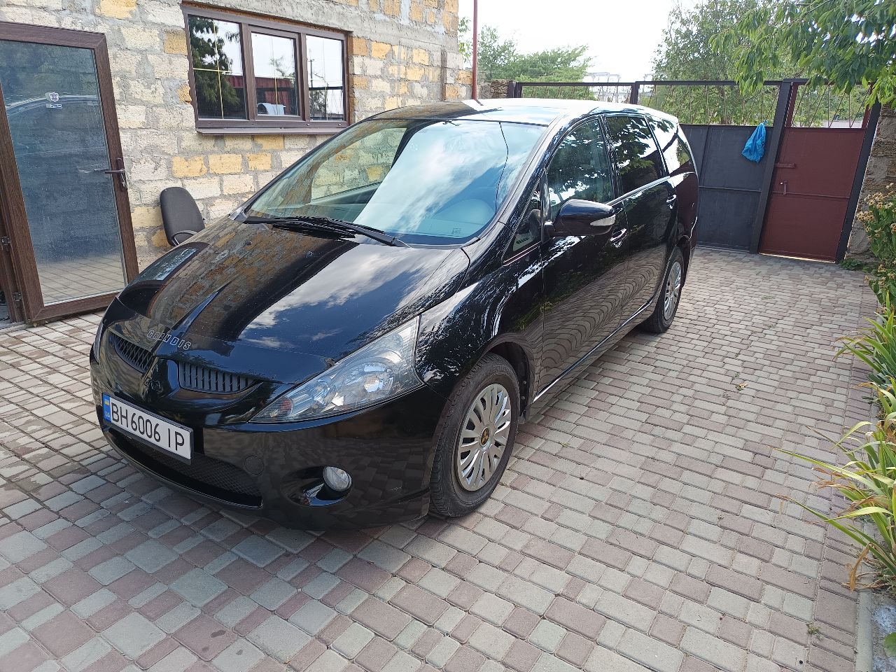 Mitsubishi Grandis - фото 5