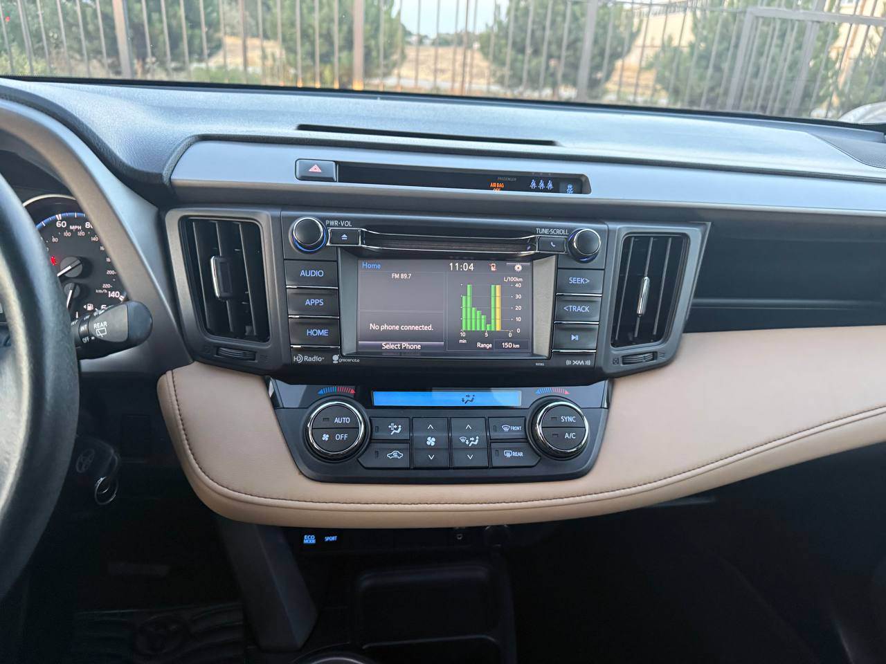 Toyota RAV4 - фото 10