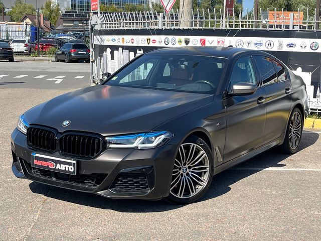 BMW 5 серії - фото 1