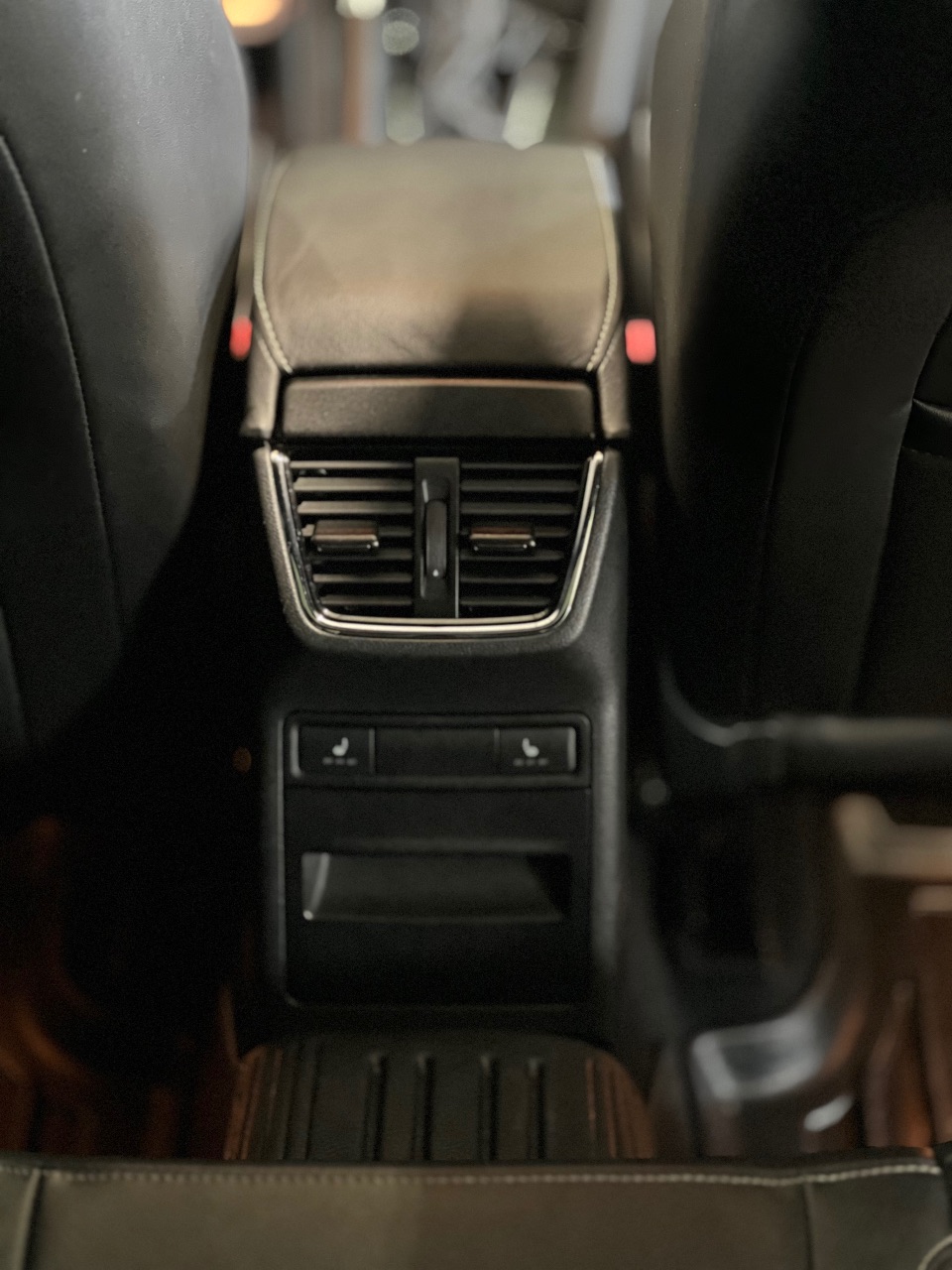 Skoda Octavia RS - фото 13