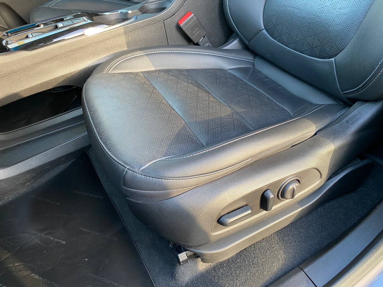 Chevrolet Bolt EUV - фото 7