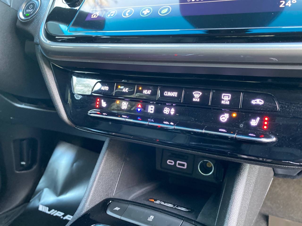 Chevrolet Bolt EUV - фото 12