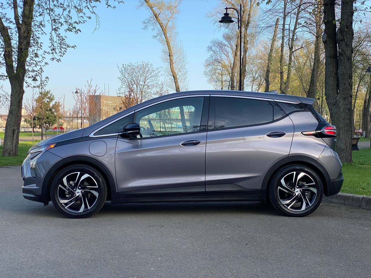 Chevrolet Bolt EUV - фото 2