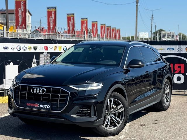 Audi Q8 - фото 1