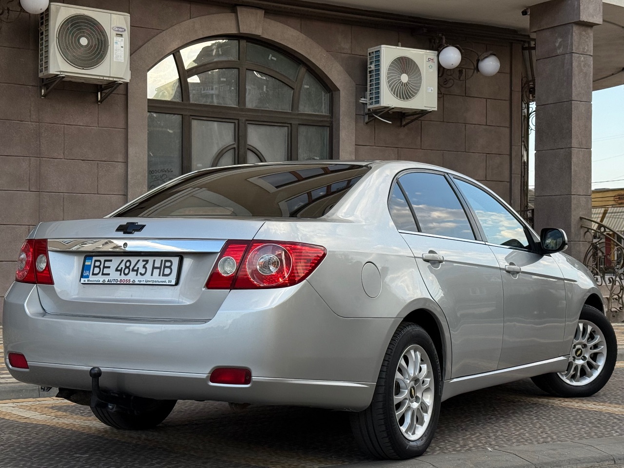 Chevrolet Epica - фото 8