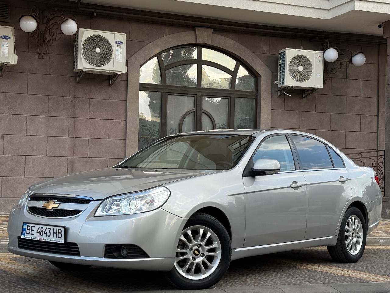 Chevrolet Epica - фото 1