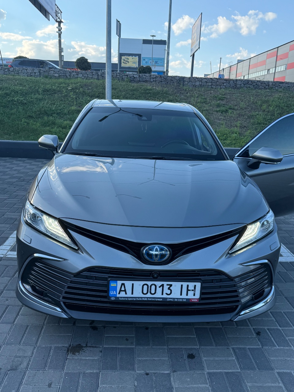 Toyota Camry - фото 6