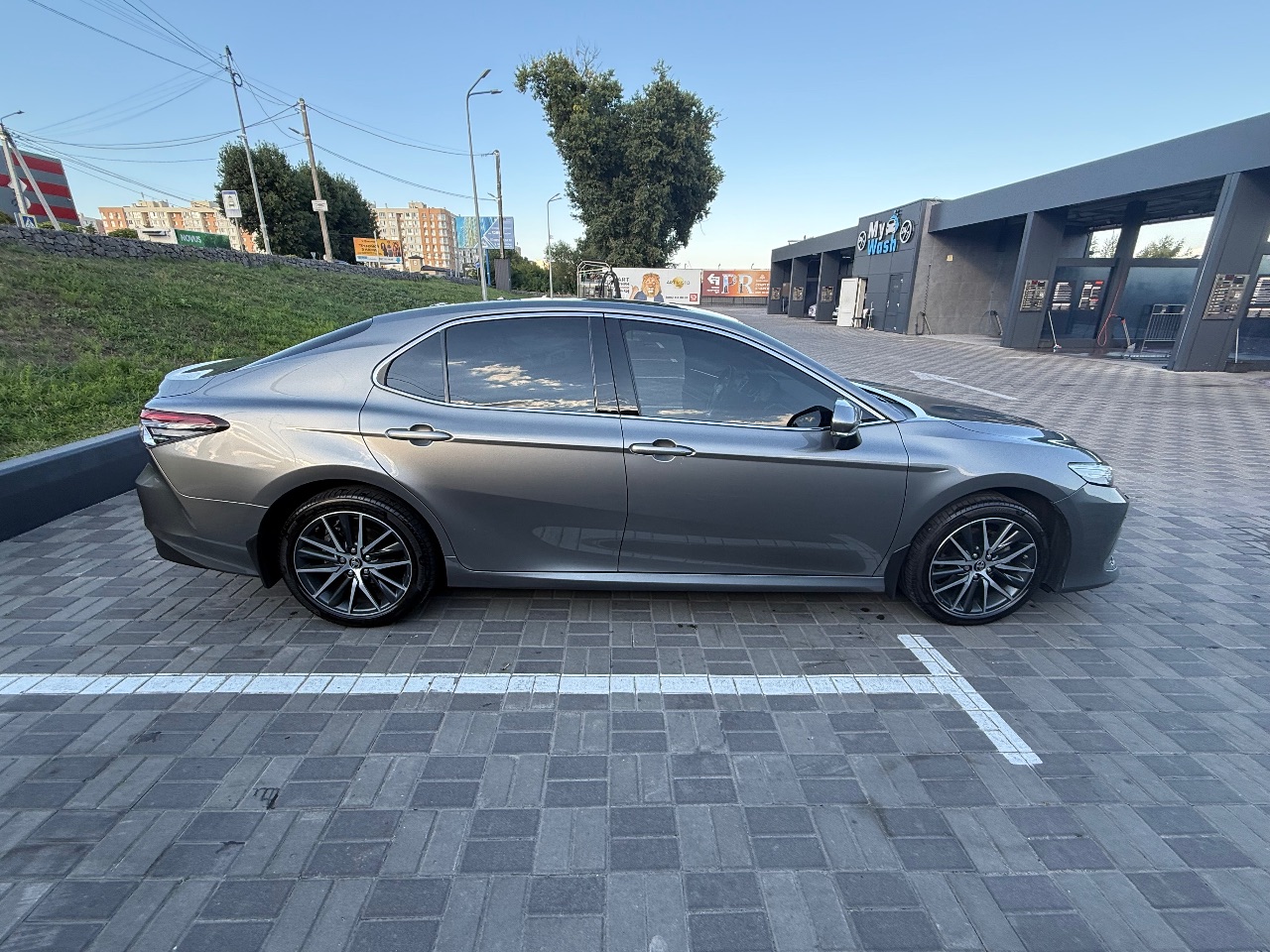 Toyota Camry - фото 7
