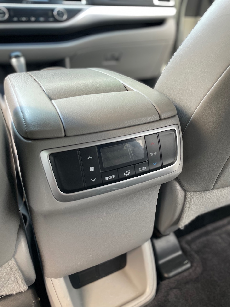 Toyota Highlander - фото 24