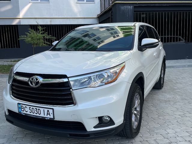 Toyota Highlander - фото 3