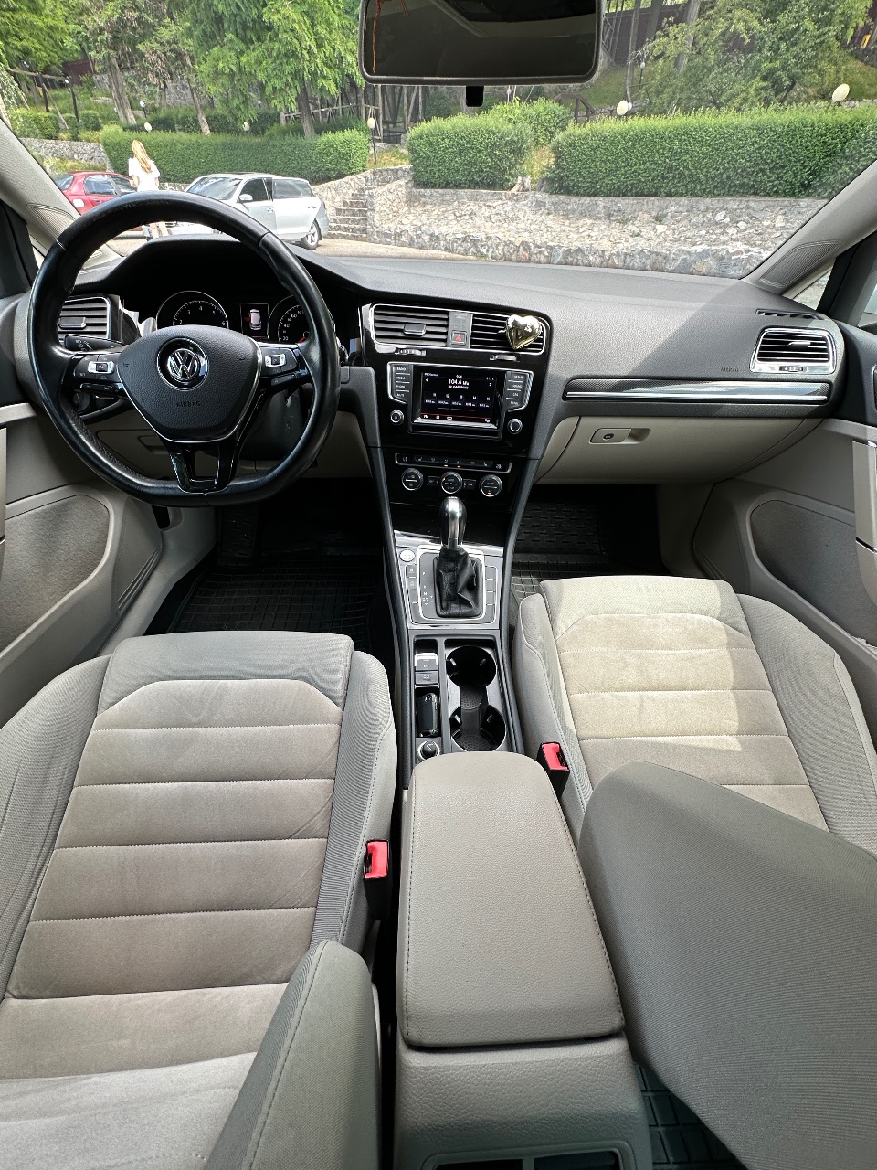 Volkswagen Golf - фото 19