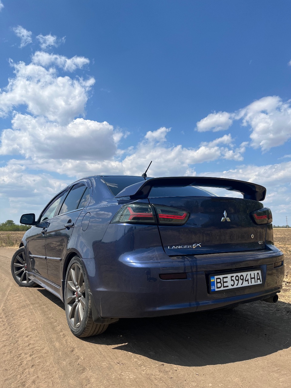 Mitsubishi Lancer - фото 2