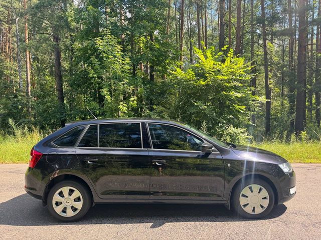 Skoda Rapid - фото 4