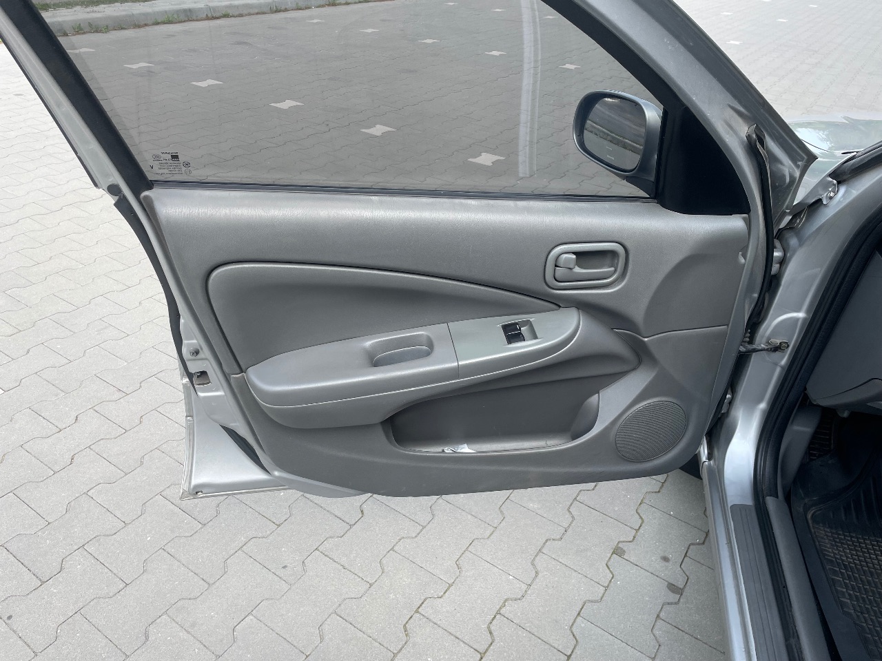 Nissan Almera Classic - фото 7