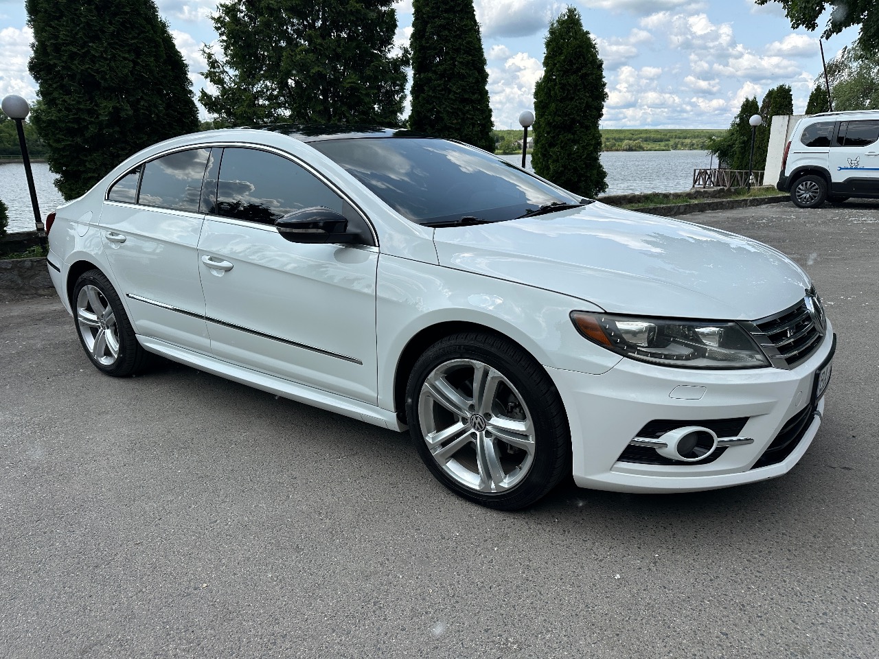 Volkswagen Passat CC - фото 7