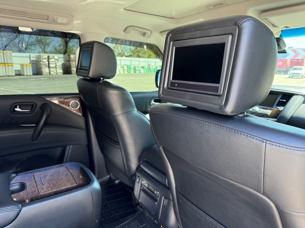 Infiniti QX56 - фото 20