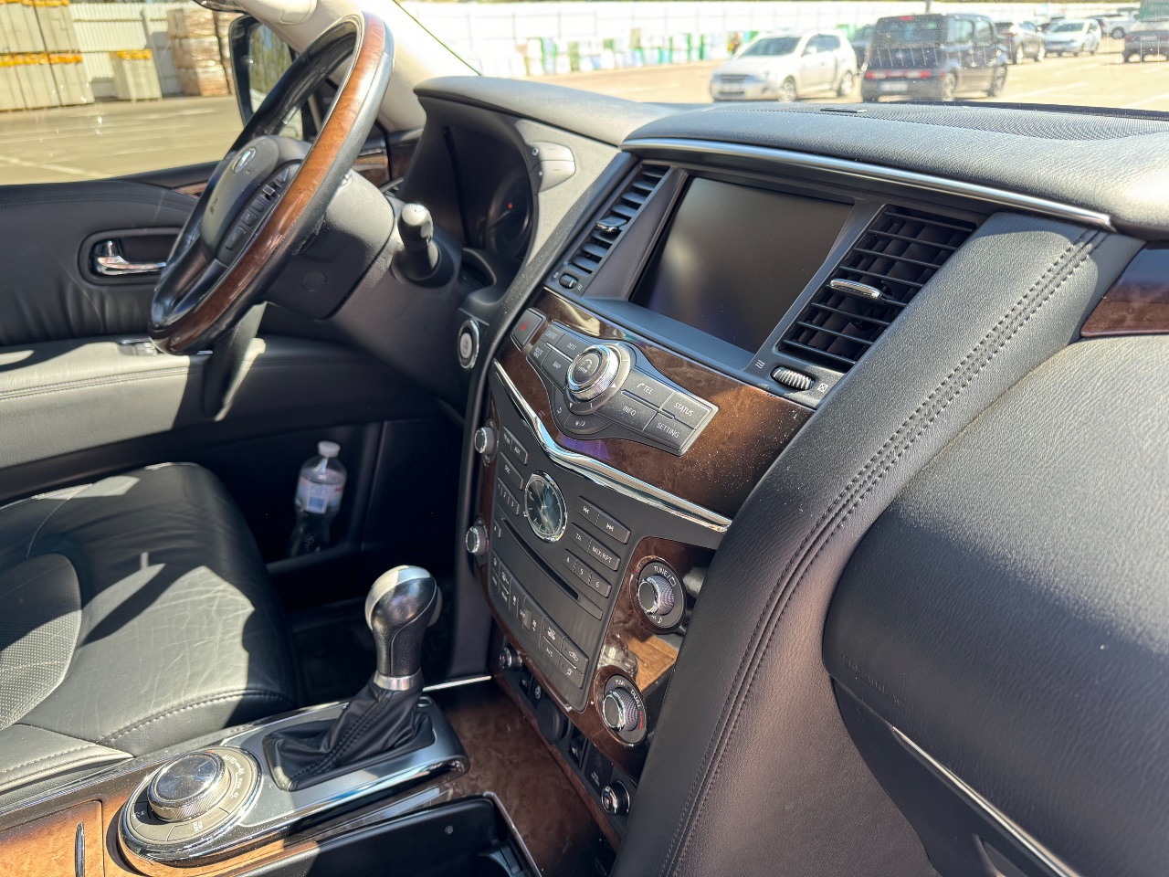 Infiniti QX56 - фото 22