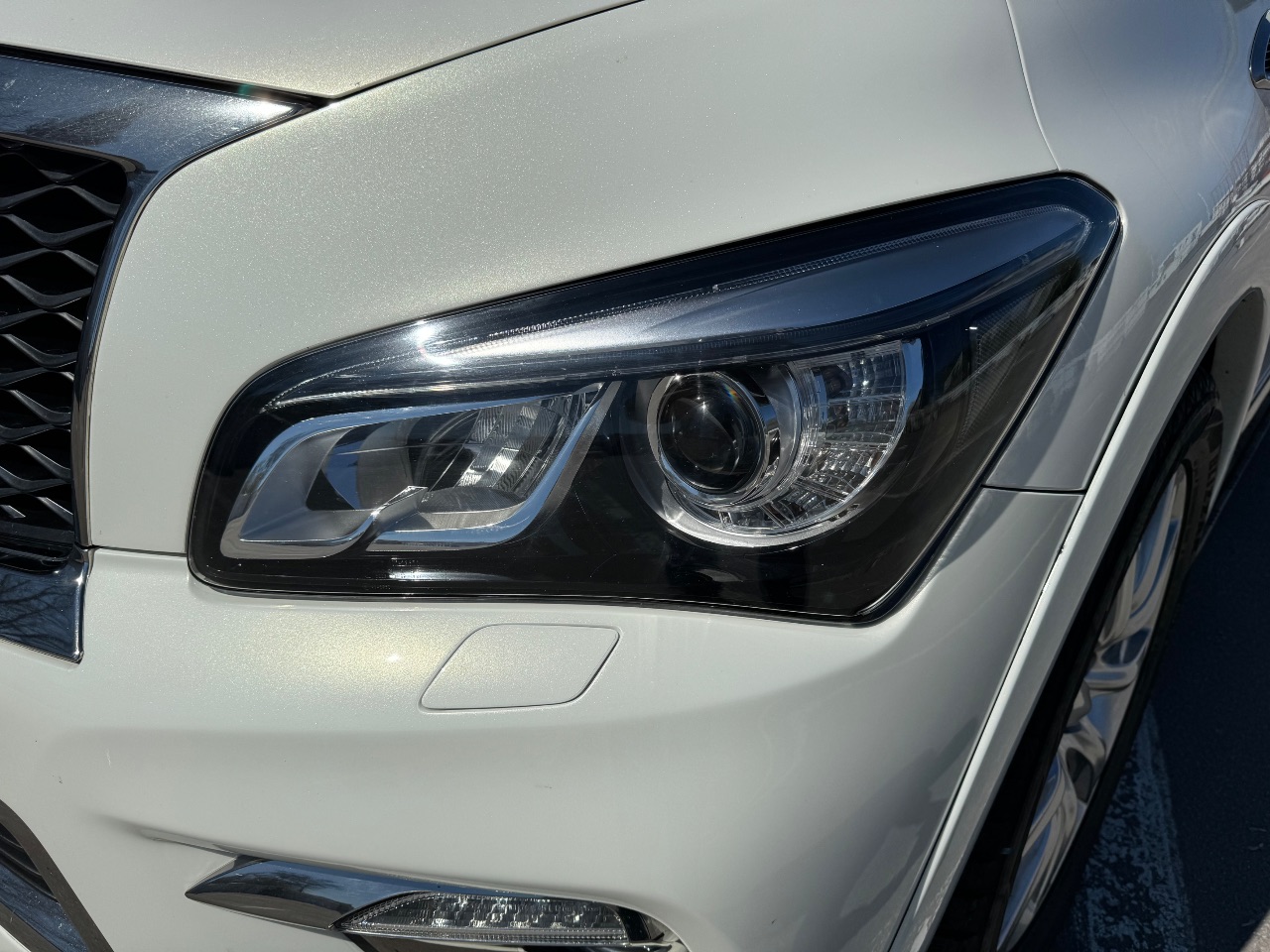 Infiniti QX56 - фото 31