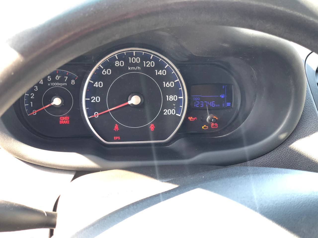 Hyundai i10 - фото 9