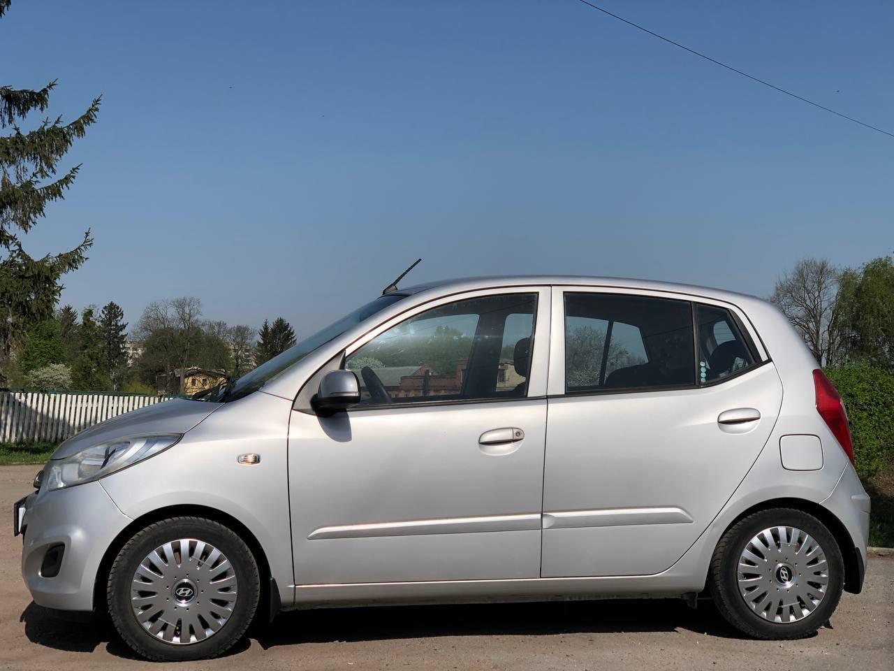 Hyundai i10 - фото 4