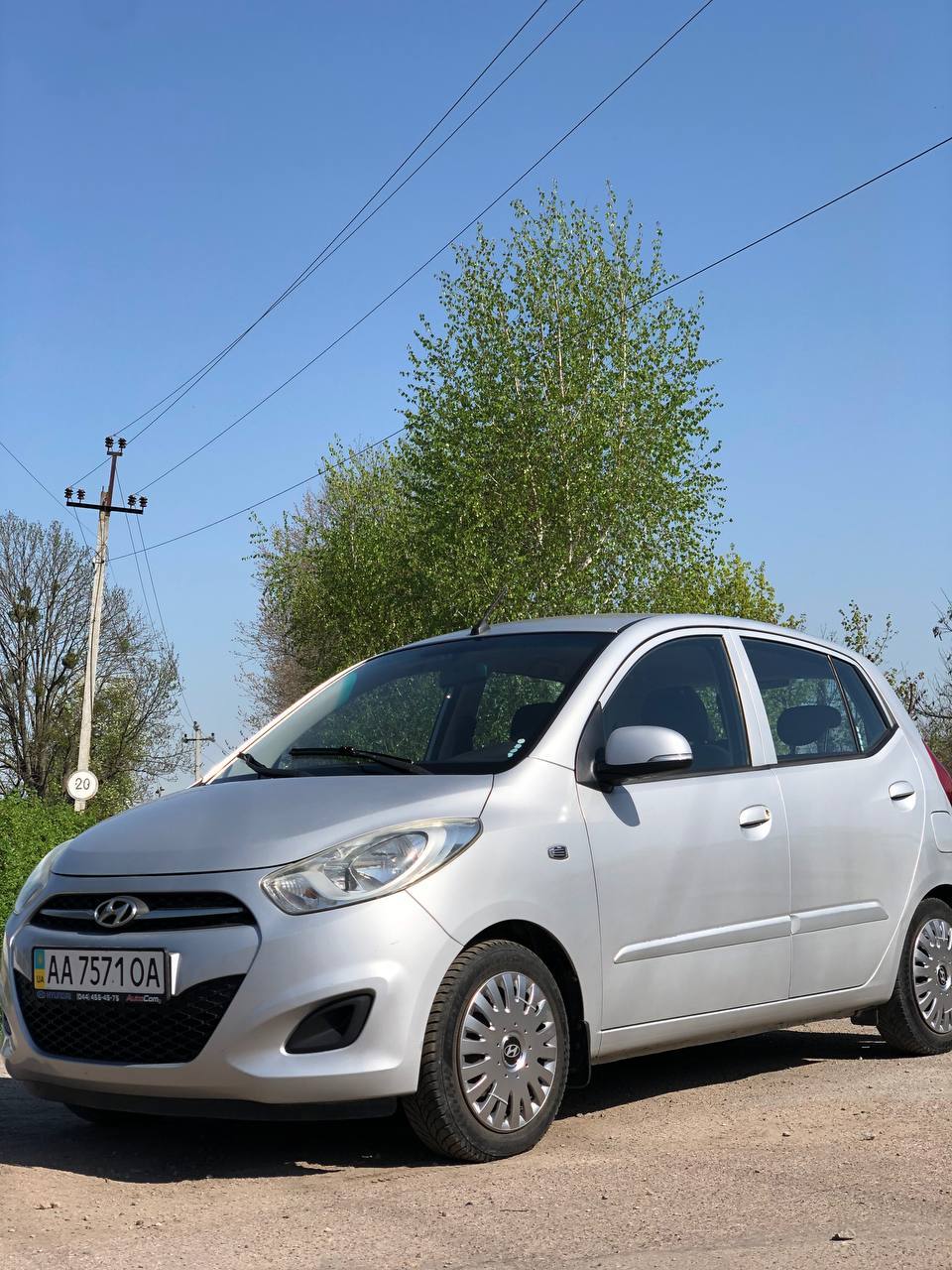 Hyundai i10 - фото 1