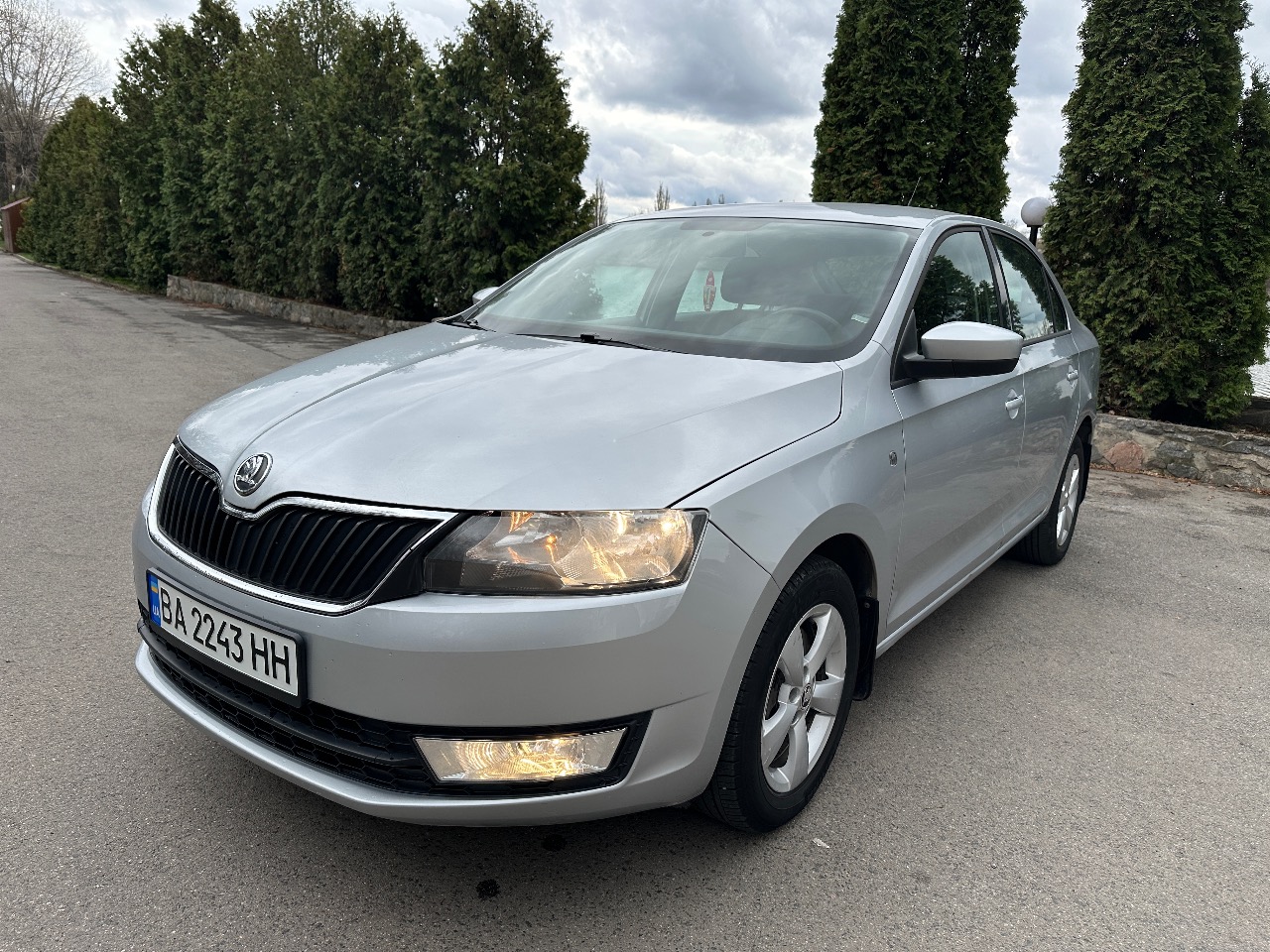 Skoda Rapid - фото 16
