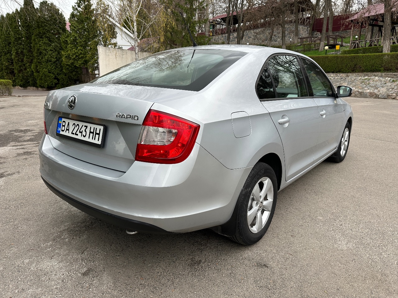 Skoda Rapid - фото 2
