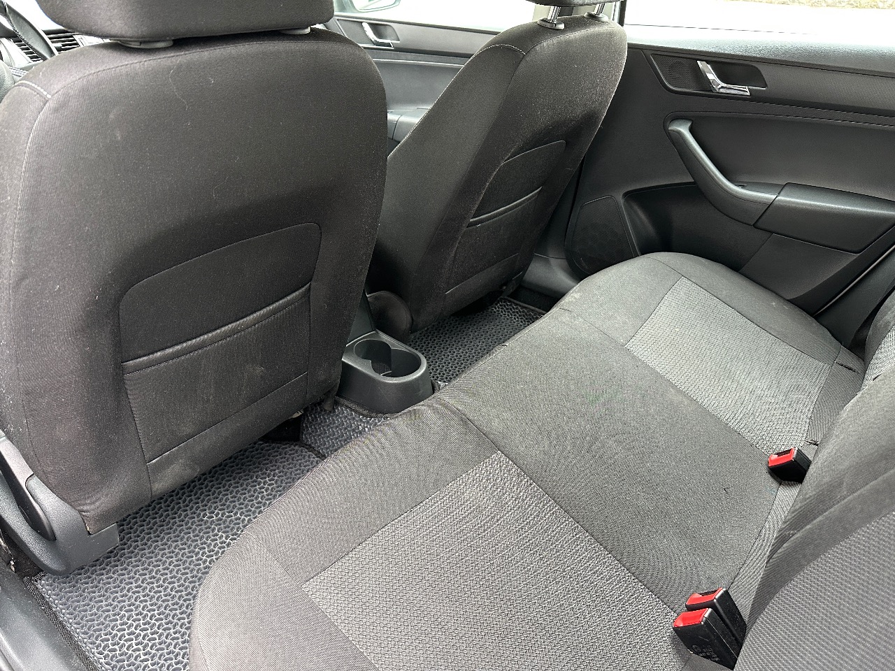 Skoda Rapid - фото 17