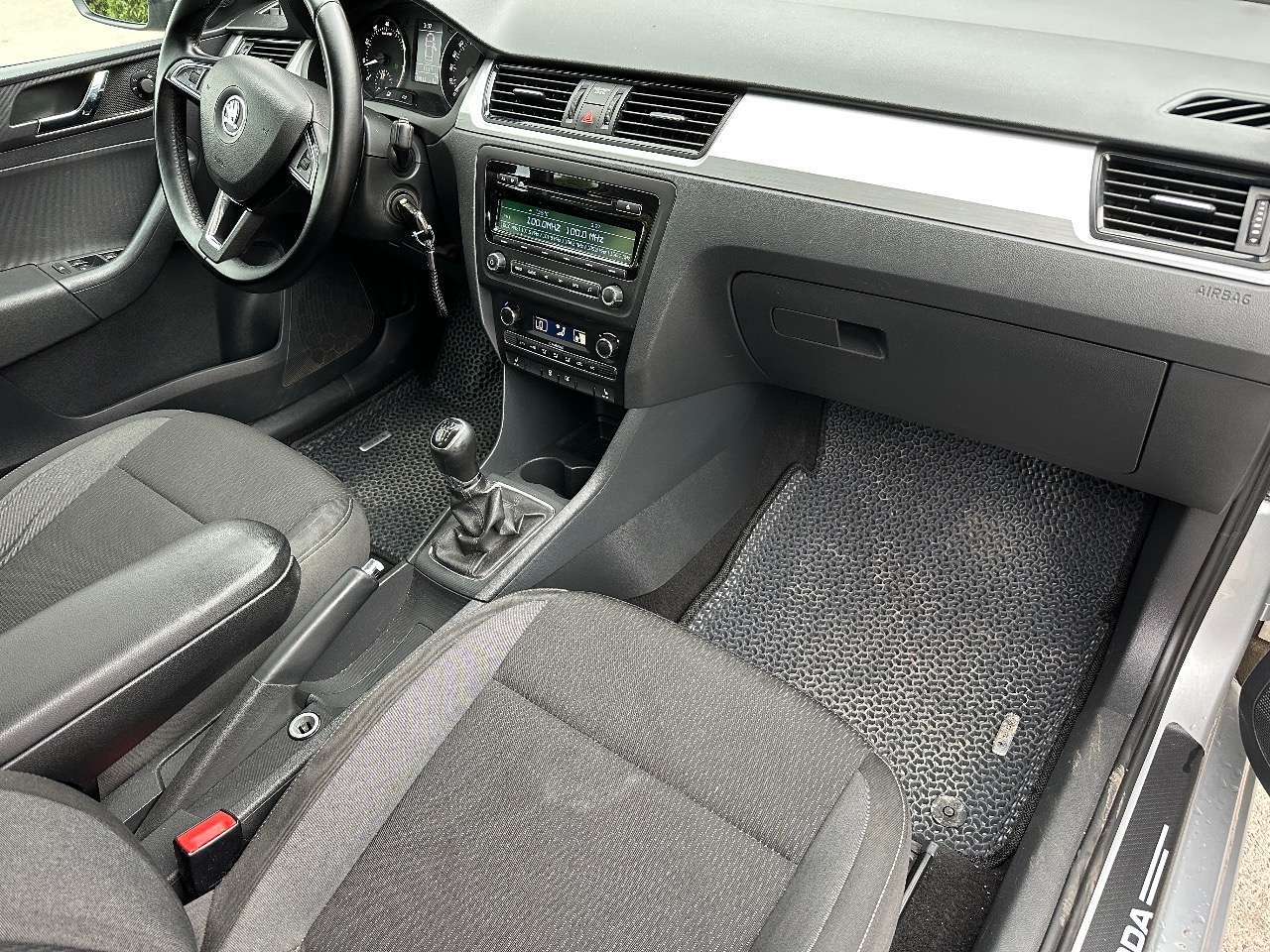 Skoda Rapid - фото 3