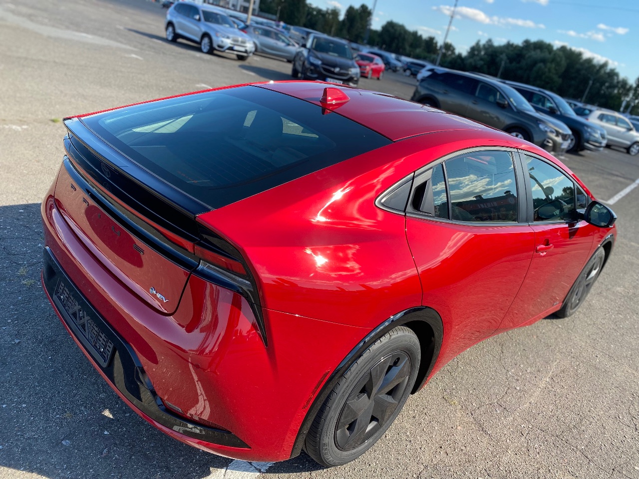 Toyota Prius - фото 2