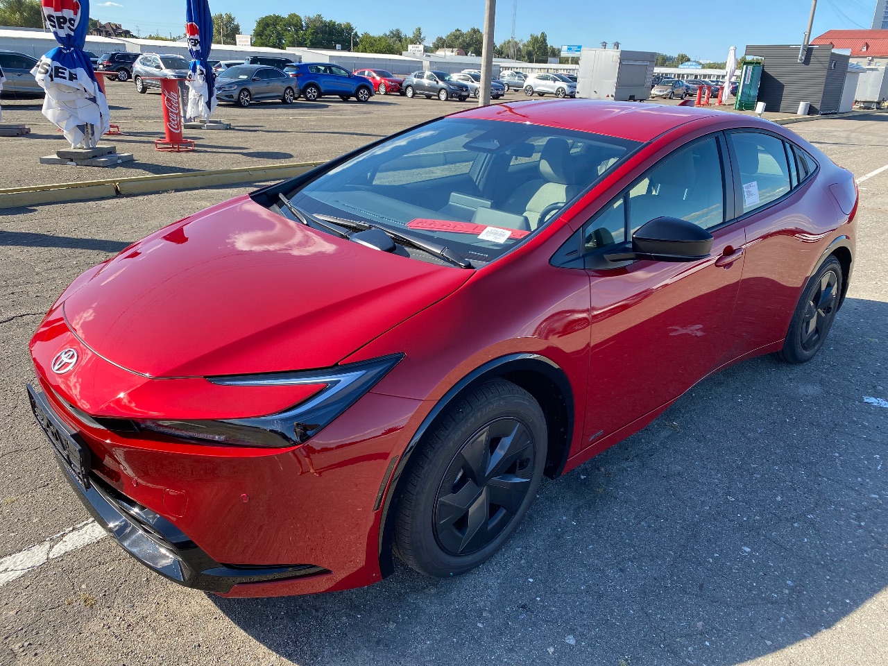 Toyota Prius - фото 1