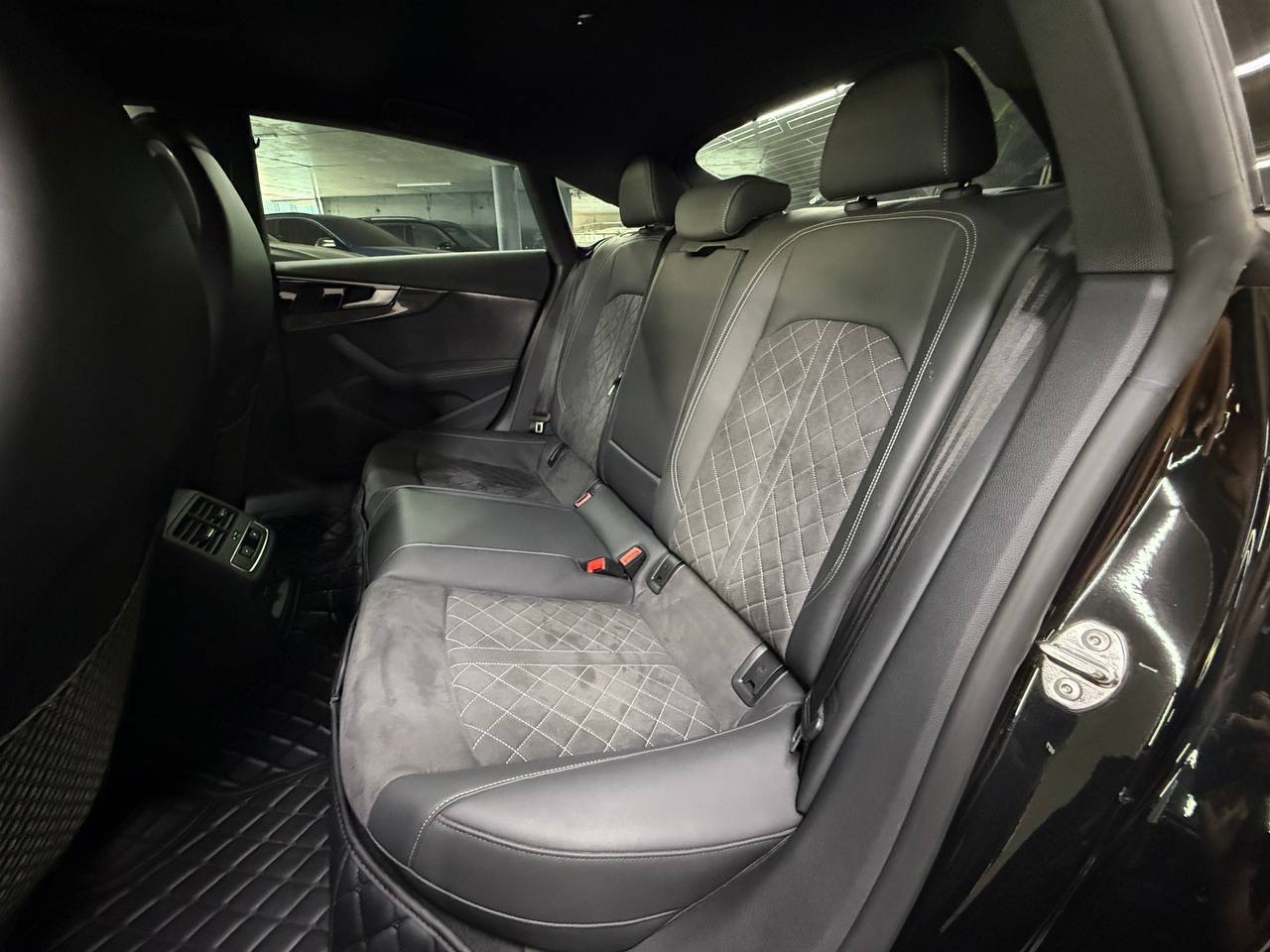 Audi S5 - фото 9