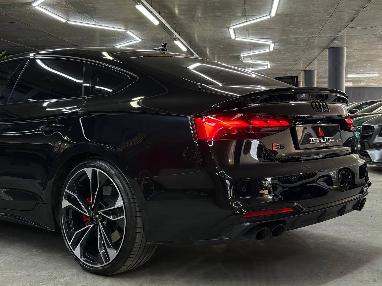 Audi S5 - фото 6