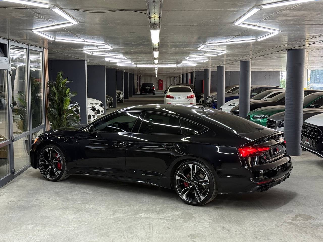 Audi S5 - фото 2