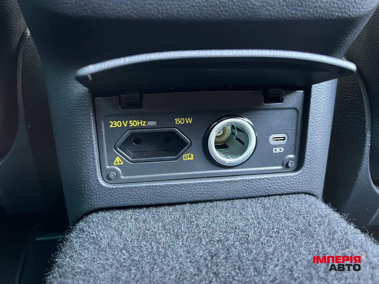 Volkswagen Passat - фото 12