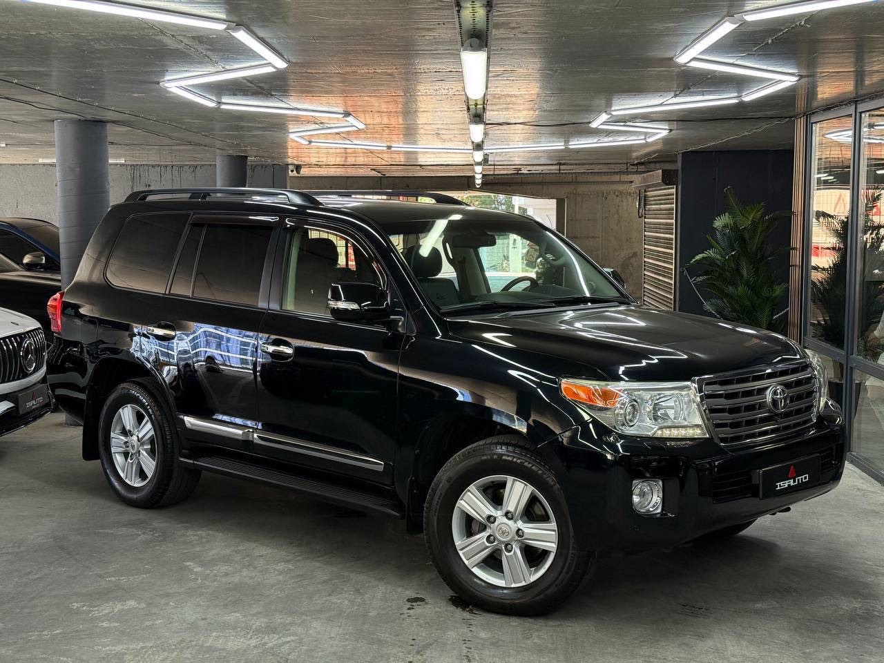 Toyota Land Cruiser - фото 1