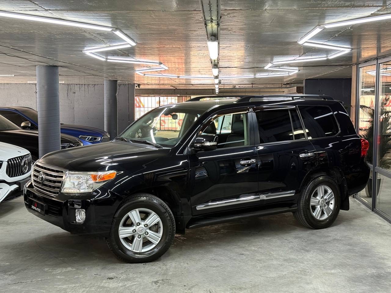 Toyota Land Cruiser - фото 2