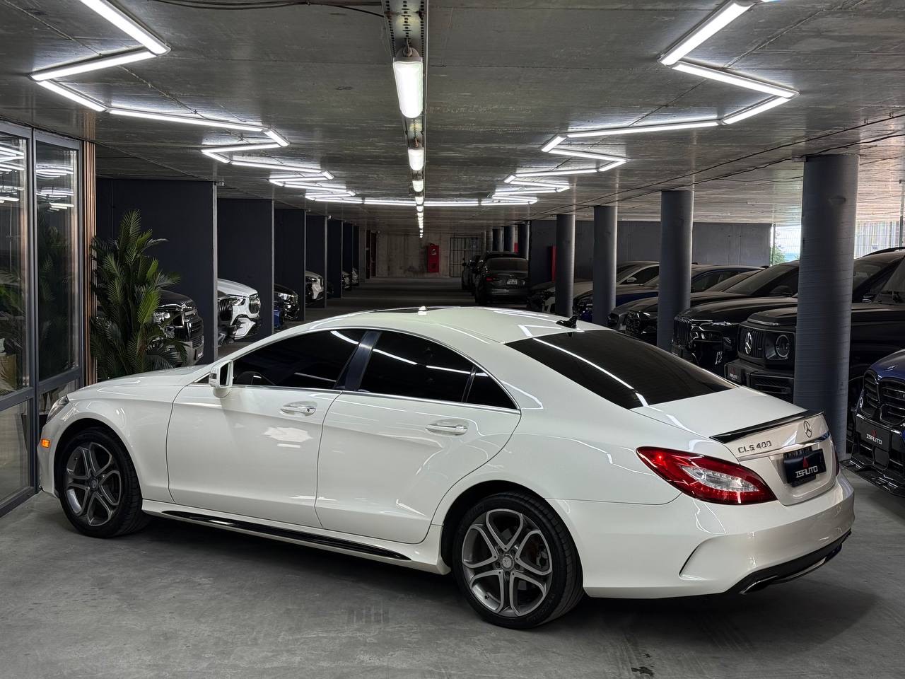 Mercedes-Benz CLS - фото 2