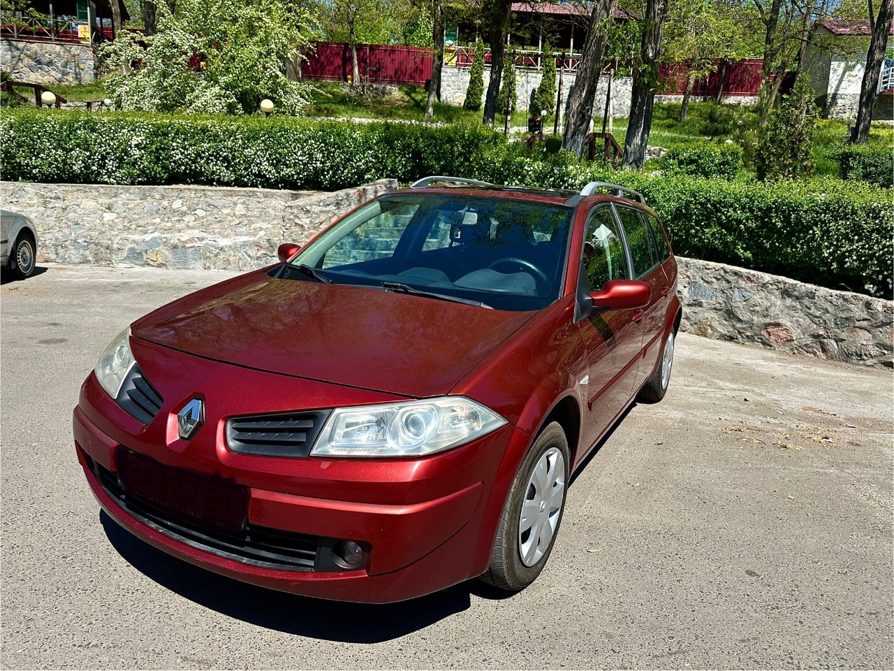 Renault Megane - фото 14