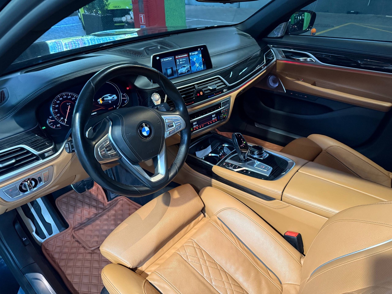 BMW 7 серії - фото 8