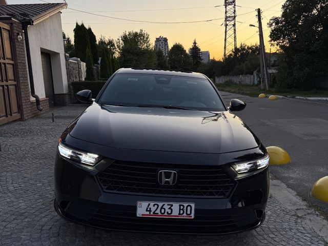 Honda Accord - фото 1