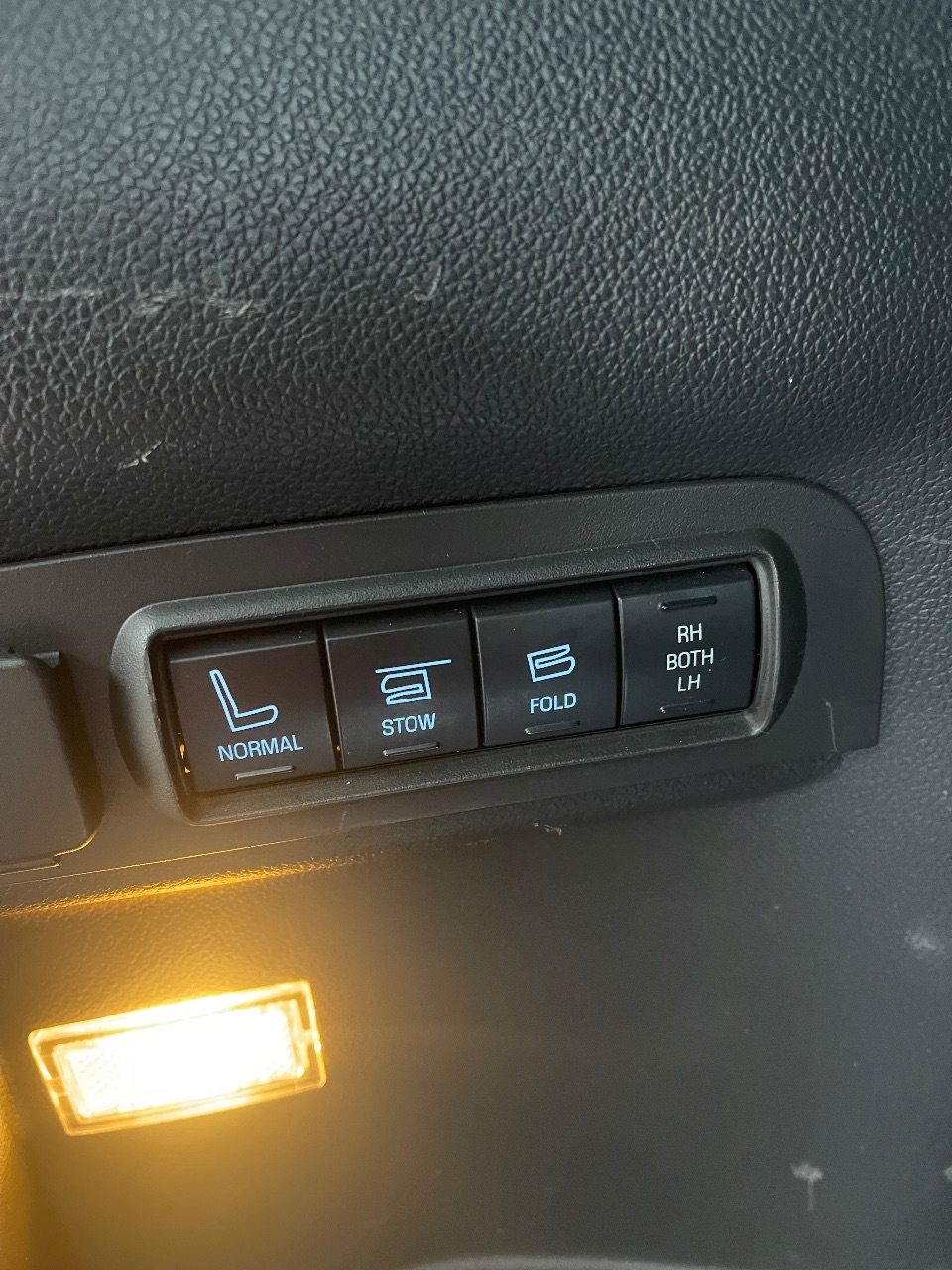 Ford Explorer - фото 11